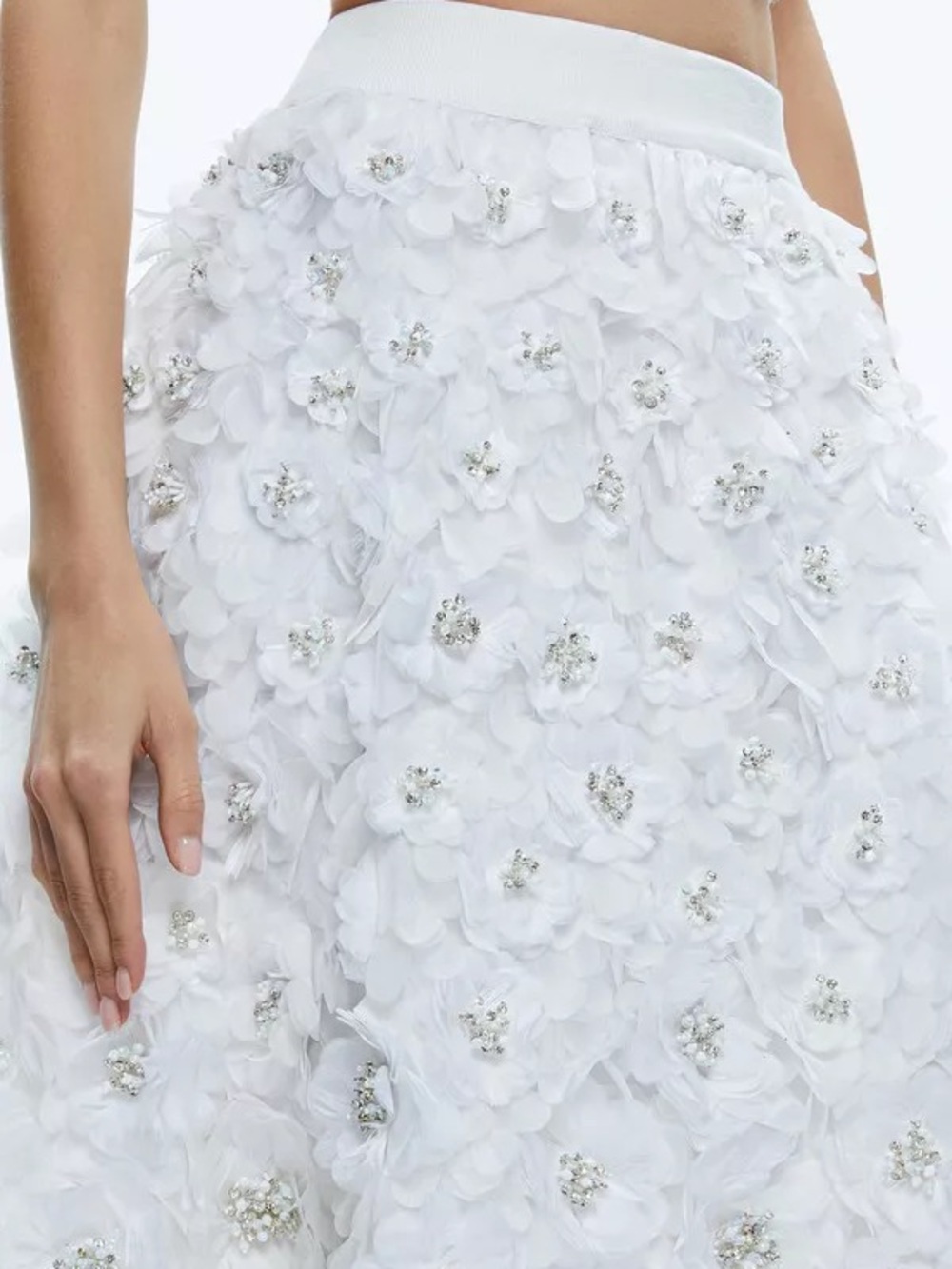 Alice + Olivia Earla High Waisted Floral Embellished Skirt White/Silver Crystal - Picture 3 of 12